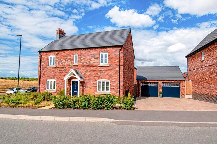 4 Bedroom Detached House For Sale In Woods Drive, Swanwick, Alfreton, DE55