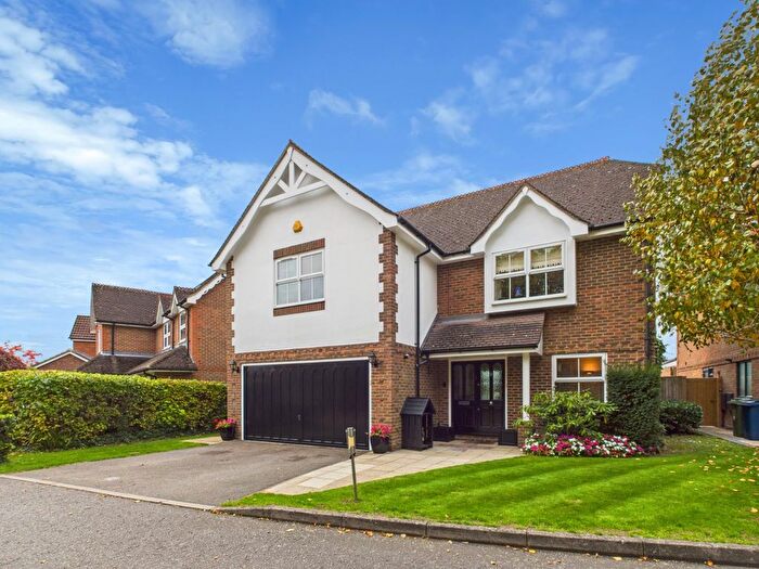 5 Bedroom Detached House For Sale In Bramble Close, Chalfont St. Peter, Buckinghamshire, SL9