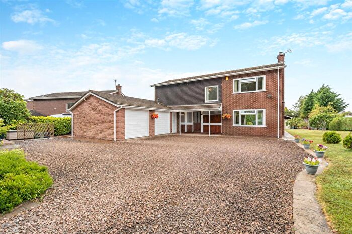 4 Bedroom Detached House For Sale In St Tysoi Close, Usk, NP15