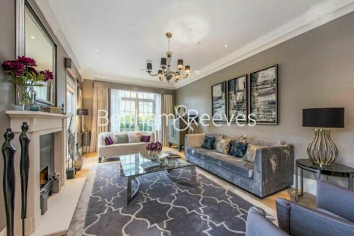 5 Bedroom Mews To Rent In Copse Hill, Hammersmith, SW20