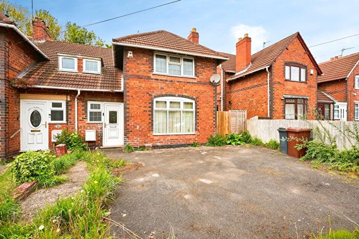 3 Bedroom Semi-Detached House For Sale In Brockhurst Street, Walsall, West Midlands, WS1