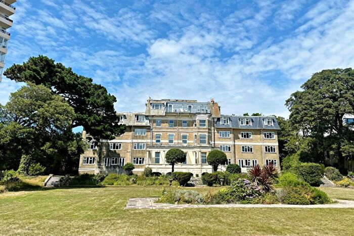 2 Bedroom Flat To Rent In East Cliff, BH1