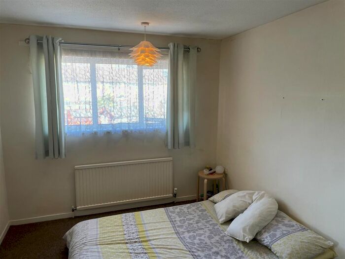 Detached House To Rent In Scotswood Crescent, Glen Parva, Leicester, LE2