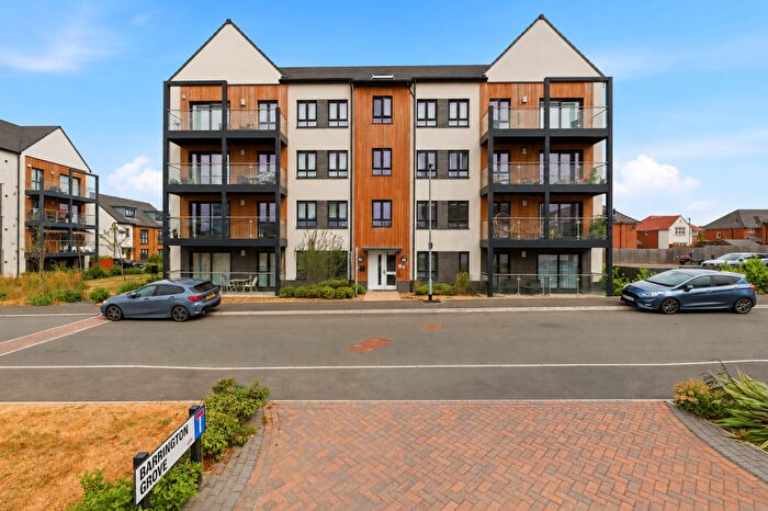 2 Bedroom Flat For Sale In Barrington Way, Austhorpe, Leeds, LS15
