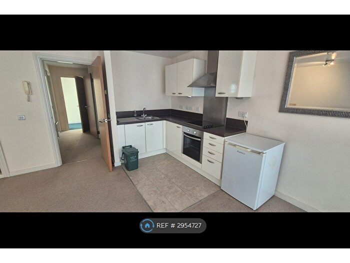1 Bedroom Flat To Rent In Evergreen Mews, Salford, M7