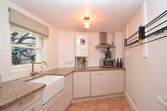 3 Bedroom End Of Terrace House For Sale In Sandgate Hill, Sandgate, CT20