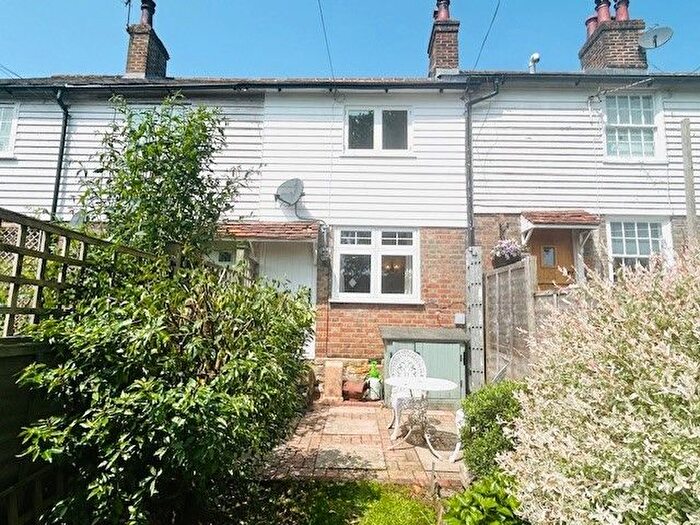 2 Bedroom Cottage To Rent In Popes Row, Cranbrook, TN17