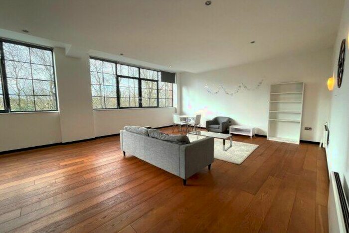 1 Bedroom Flat To Rent In Abbey Park Road, Leicester, LE4