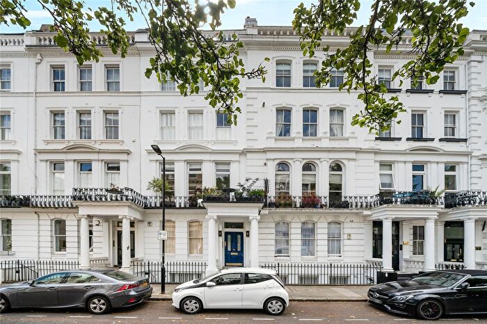 3 Bedroom Flat For Sale In Westbourne Gardens, Notting Hill, W2