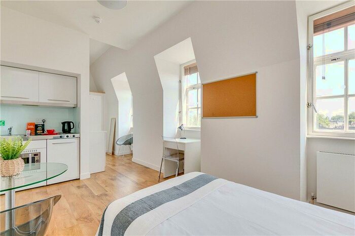 Apartment To Rent In Princess Beatrice House, Chelsea, London, SW10