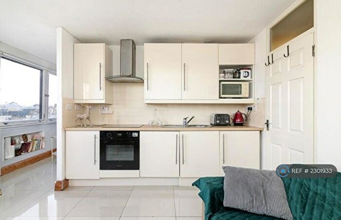 Studio To Rent In Ingrave Street, Clapham Junction, SW11