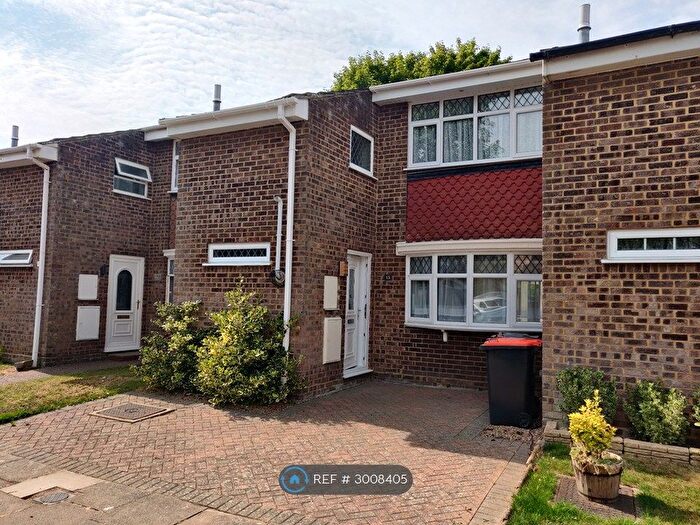 3 Bedroom Terraced House To Rent In Saxon Close, Dunstable, LU6