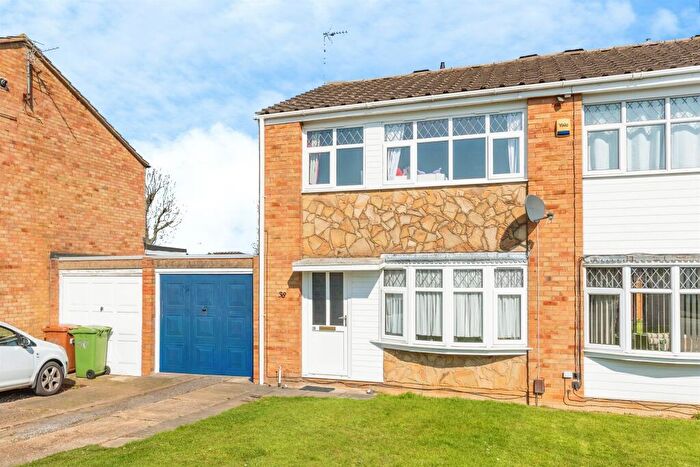 3 Bedroom Semi Detached House For Sale In Torrington Crescent, Wellingborough, NN8