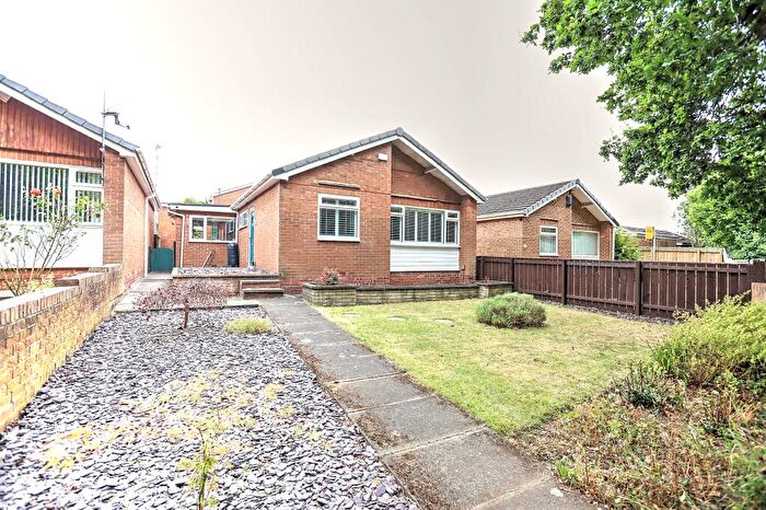 2 Bedroom Bungalow For Sale In Newdene Walk, Newcastle Upon Tyne, NE15