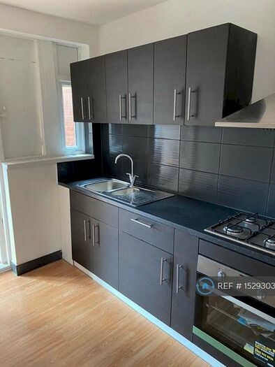 3 Bedroom Terraced House To Rent In Morley Avenue, London, N18