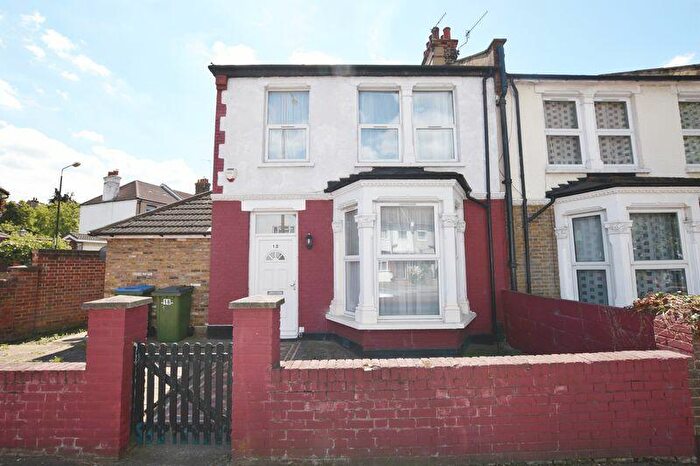 4 Bedroom End Of Terrace House To Rent In Mcleod Road, Abbey Wood, SE2