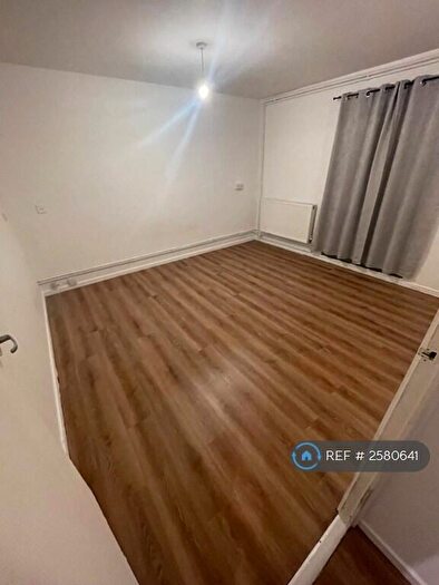 1 Bedroom Flat To Rent In Pentland Road, Slough, SL2