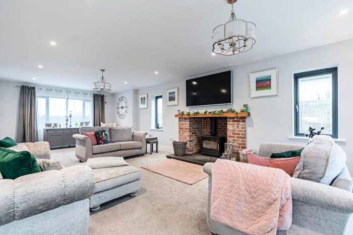 5 Bedroom Detached House For Sale In Reymerston Road, Garvestone, NR9
