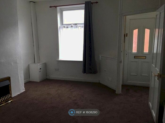 2 Bedroom Terraced House To Rent In Parkinson Street, Haslingden, Rossendale, BB4