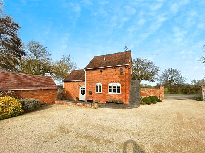 2 Bedroom Cottage To Rent In Admington, Shipston-on-Stour, CV36