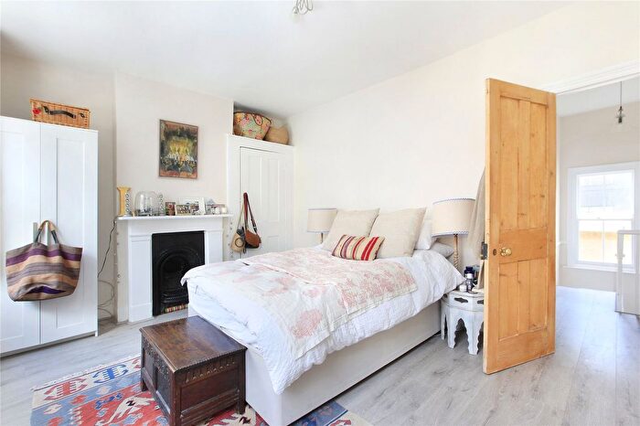 2 Bedroom Terraced House To Rent In Combermere Road, Brixton, SW9