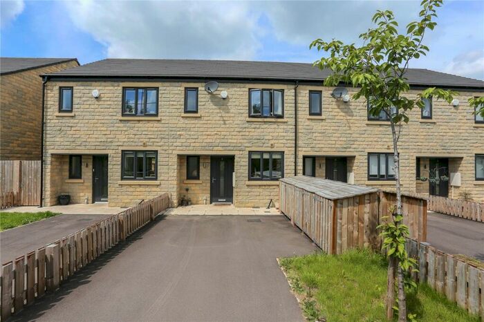 3 Bedroom Terraced House To Rent In Hayfield Road, New Mills, Derbyshire, SK22