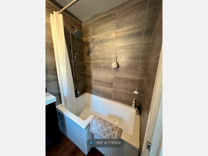 1 Bedroom Flat To Rent In East Ham, London, E6