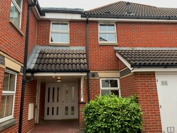 2 Bedroom Flat To Rent In Bournemouth Road, Chandler's Ford, Eastleigh, SO53