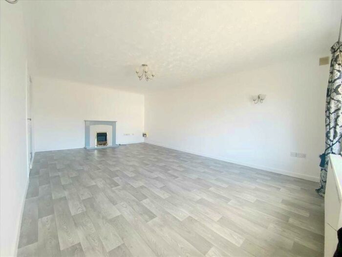 1 Bedroom Apartment To Rent In Wallisdown, Bournemouth, BH10