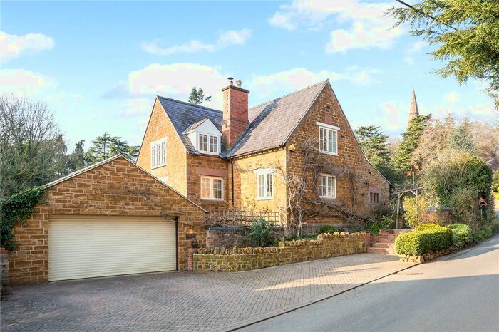 4 Bedroom Detached House For Sale In Avon Dassett, Southam, CV47