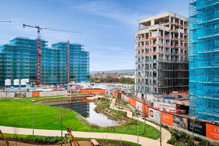 2 Bedroom Flat To Rent In Opal House, Lombard Square, SE28