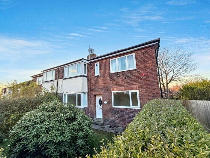 2 Bedroom Flat For Sale In Linbridge Drive, West Denton, Newcastle Upon Tyne, Tyne And Wear, NE5