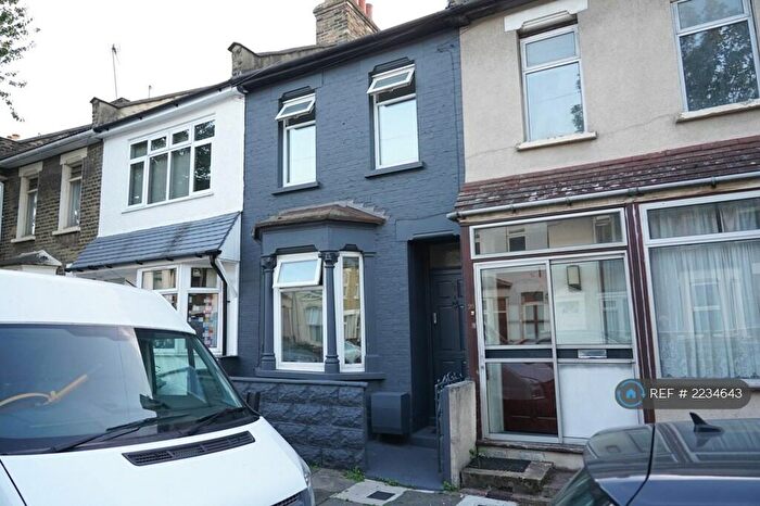 3 Bedroom Terraced House To Rent In Vernon Road, London, E15