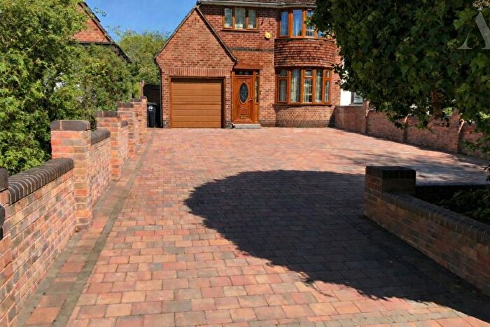 3 Bedroom Semi-Detached House To Rent In Green Lane, Castle Bromwich, Birmingham, West Midlands, B36