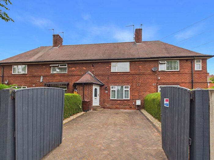 2 Bedroom Terraced House For Sale In Sneinton Dale, Nottingham, NG3