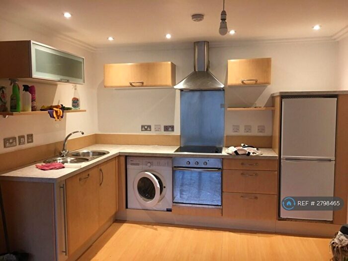 1 Bedroom Flat To Rent In Hewetts Quay, Barking, IG11