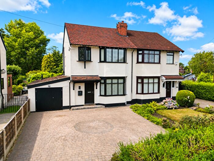 3 Bedroom Semi-Detached House For Sale In Dialstone Lane, Offerton, Stockport, SK2