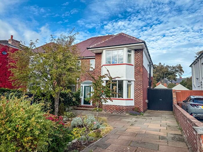 3 Bedroom Semi-detached House For Sale In Leyland Road, Hesketh Park, PR9