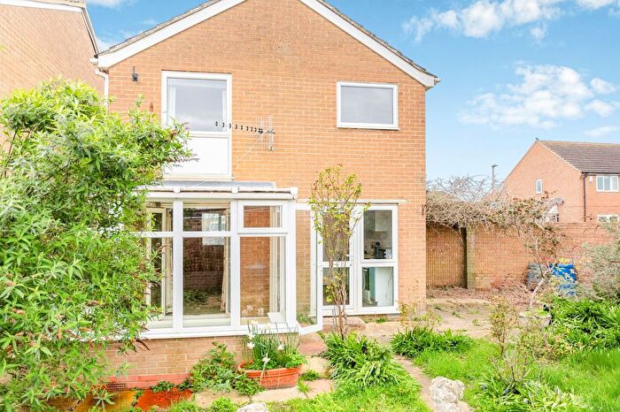 3 Bedroom Detached House For Sale In Copthorne Road, Kidlington, OX5