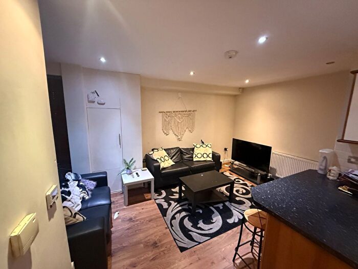 4 Bedroom Terraced House To Rent In Trelawn Avenue, Headingley, Leeds, West Yorkshire, LS6