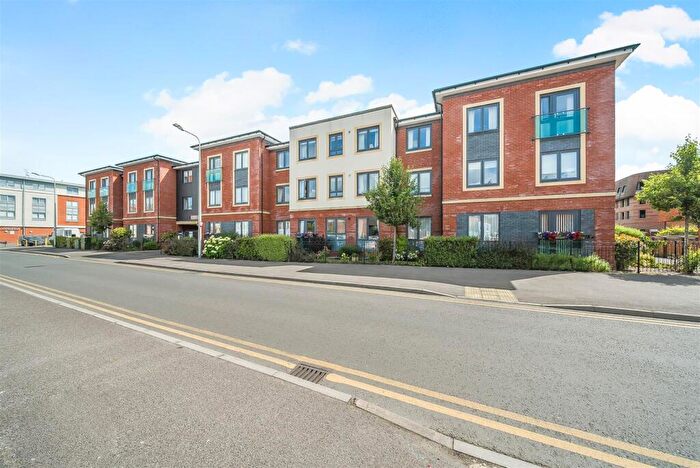 1 Bedroom Retirement Property For Sale In Avonbank Lodge, Newbury, RG14