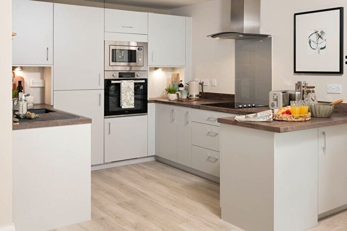 2 Bedroom Flat To Rent In Broadstairs, CT10