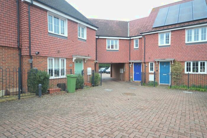 2 Bedroom Terraced House To Rent In Hillview, High Street, Billingshurst, RH14