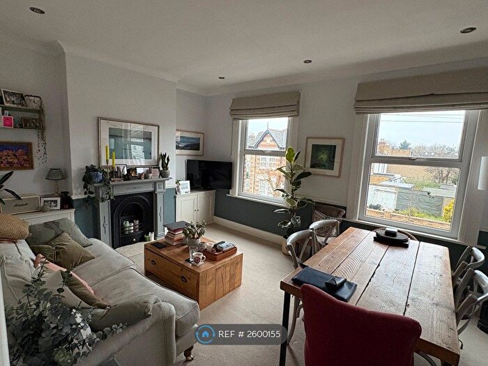 2 Bedroom Maisonette To Rent In Trevelyan Road, London, SW17