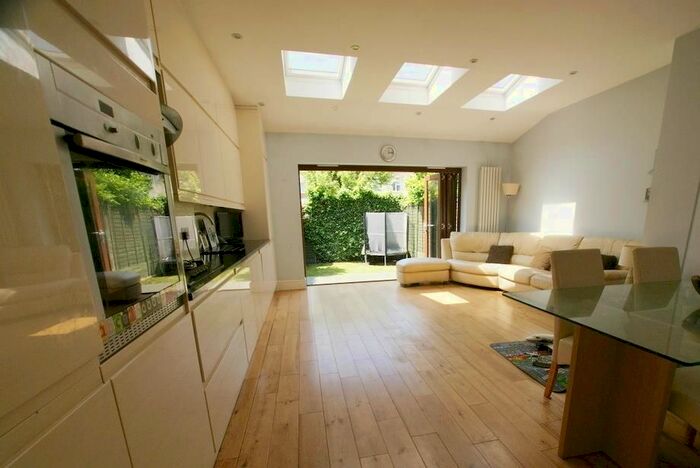 4 Bedroom Terraced House To Rent In Rannoch Road, London, W6