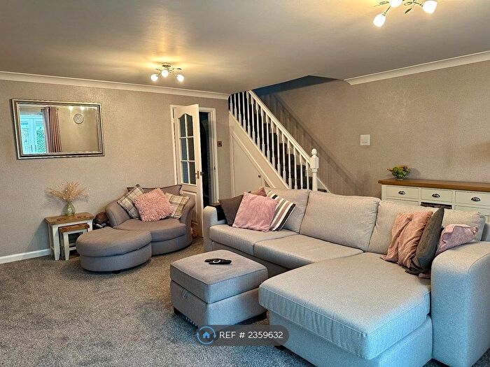 3 Bedroom End Of Terrace House To Rent In Bridgeacre Gardens, Coventry, CV3