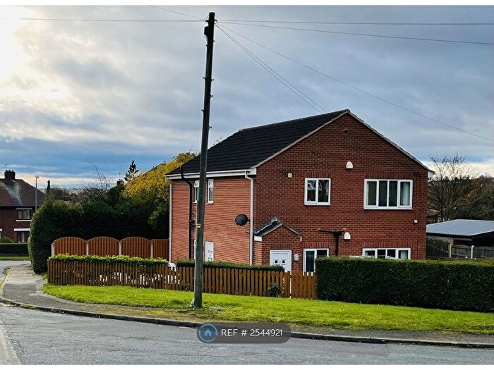 2 Bedroom Flat To Rent In The Willows, Stanley, Wakefield, WF3