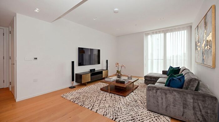 1 Bedroom Flat For Sale In London Square Lillie Square, Seagrave Road, SW6