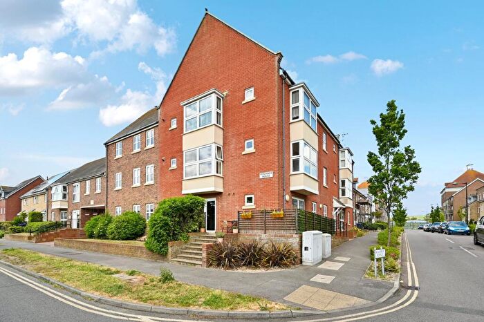 2 Bedroom Apartment For Sale In Penzance House, Harbour Way, Shoreham, West Sussex, BN43
