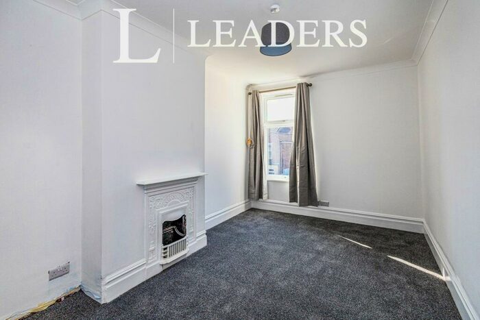 4 Bedroom Terraced House To Rent In Queens Road - Portsmouth, PO2